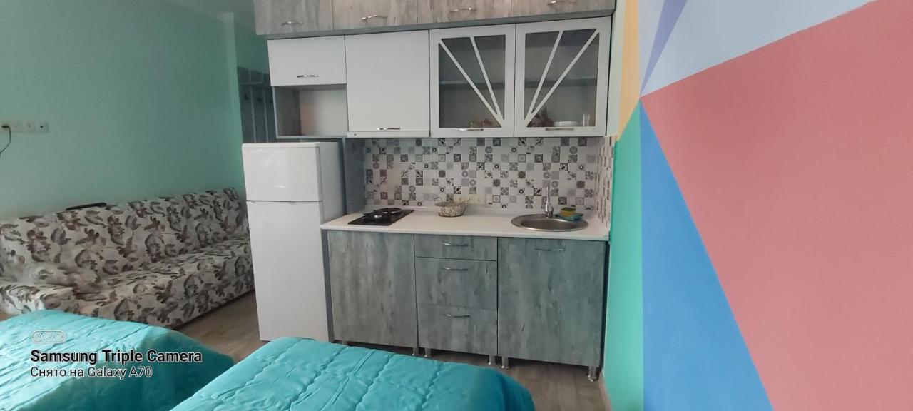 Студия Радуга У Моря Колхида Apartment Batumi Exterior foto