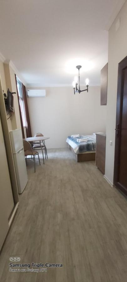 Студия Радуга У Моря Колхида Batumi Exterior foto